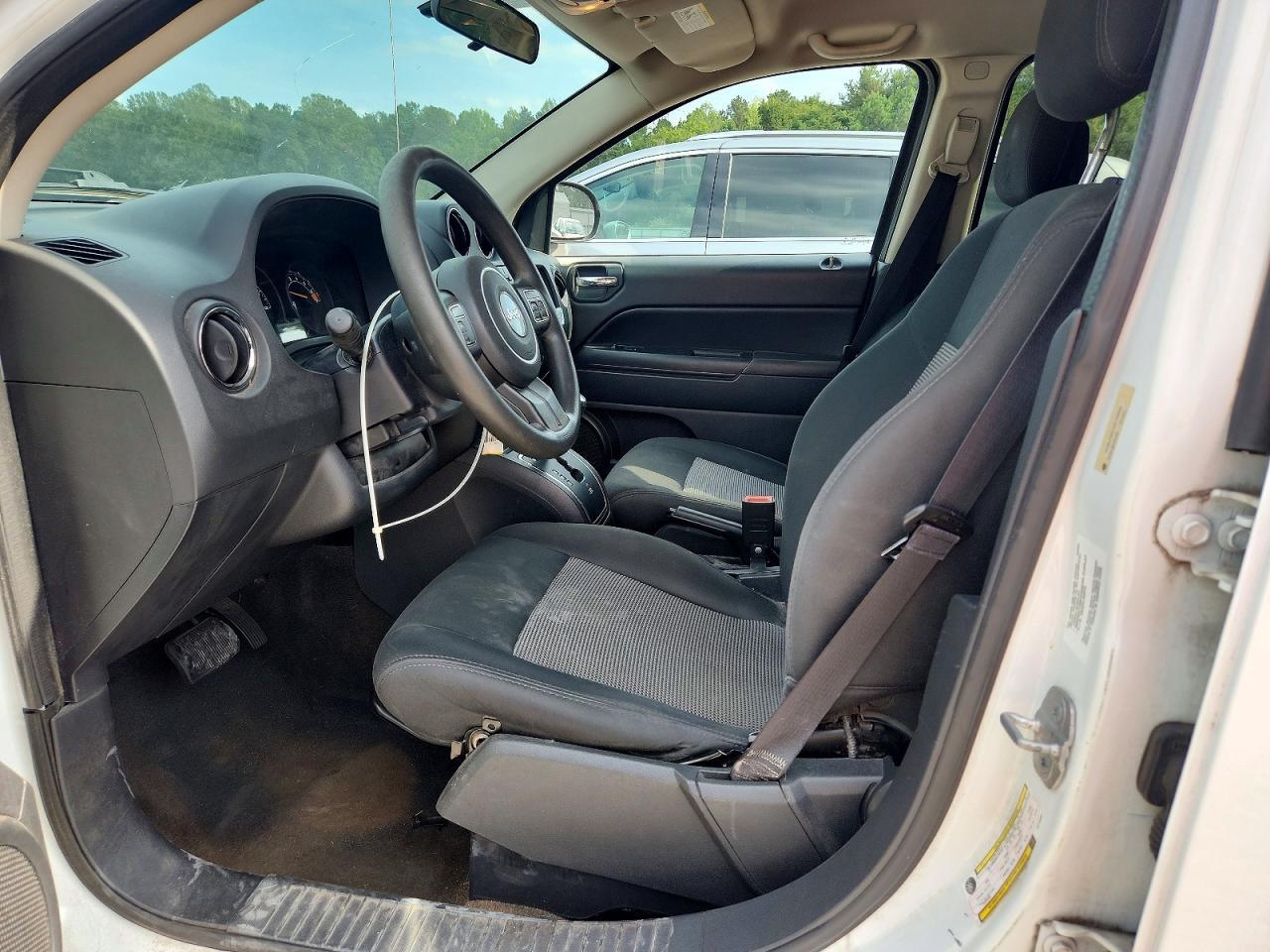 2014 JEEP COMPASS SPORT — Фото 7 из 13