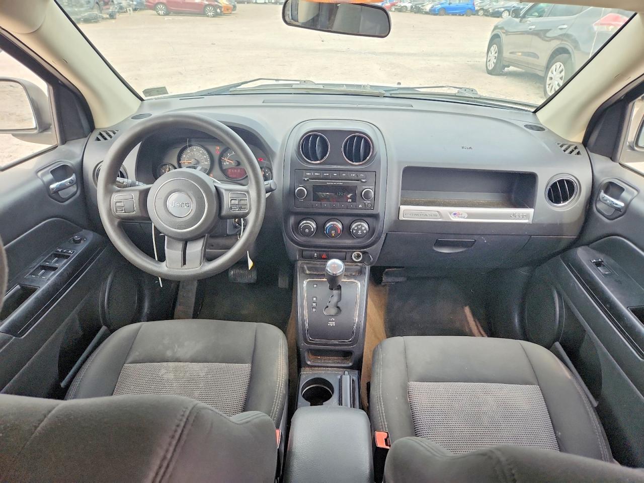 2014 JEEP COMPASS SPORT — Фото 8 из 13