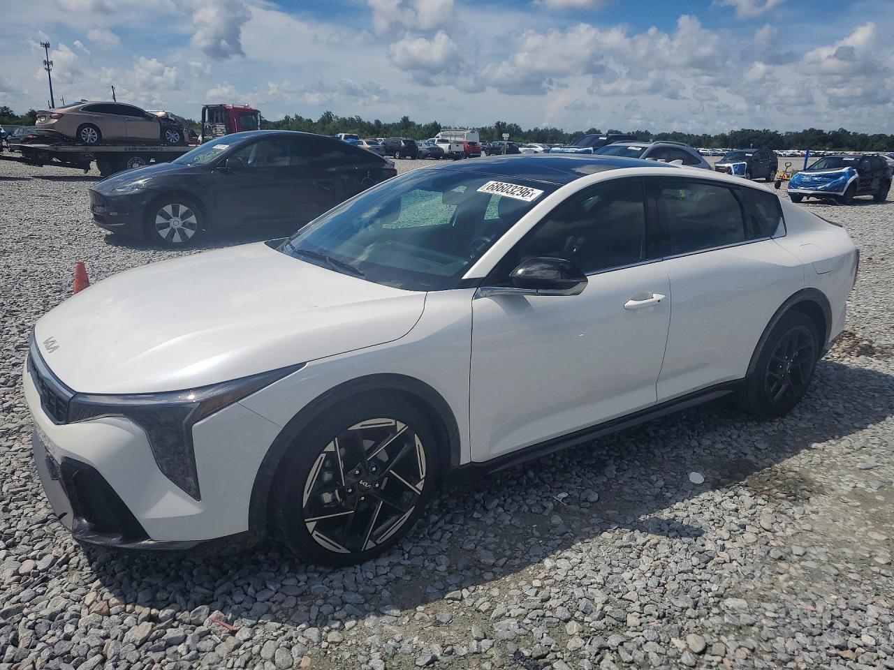 2025 KIA K4 GT LINE