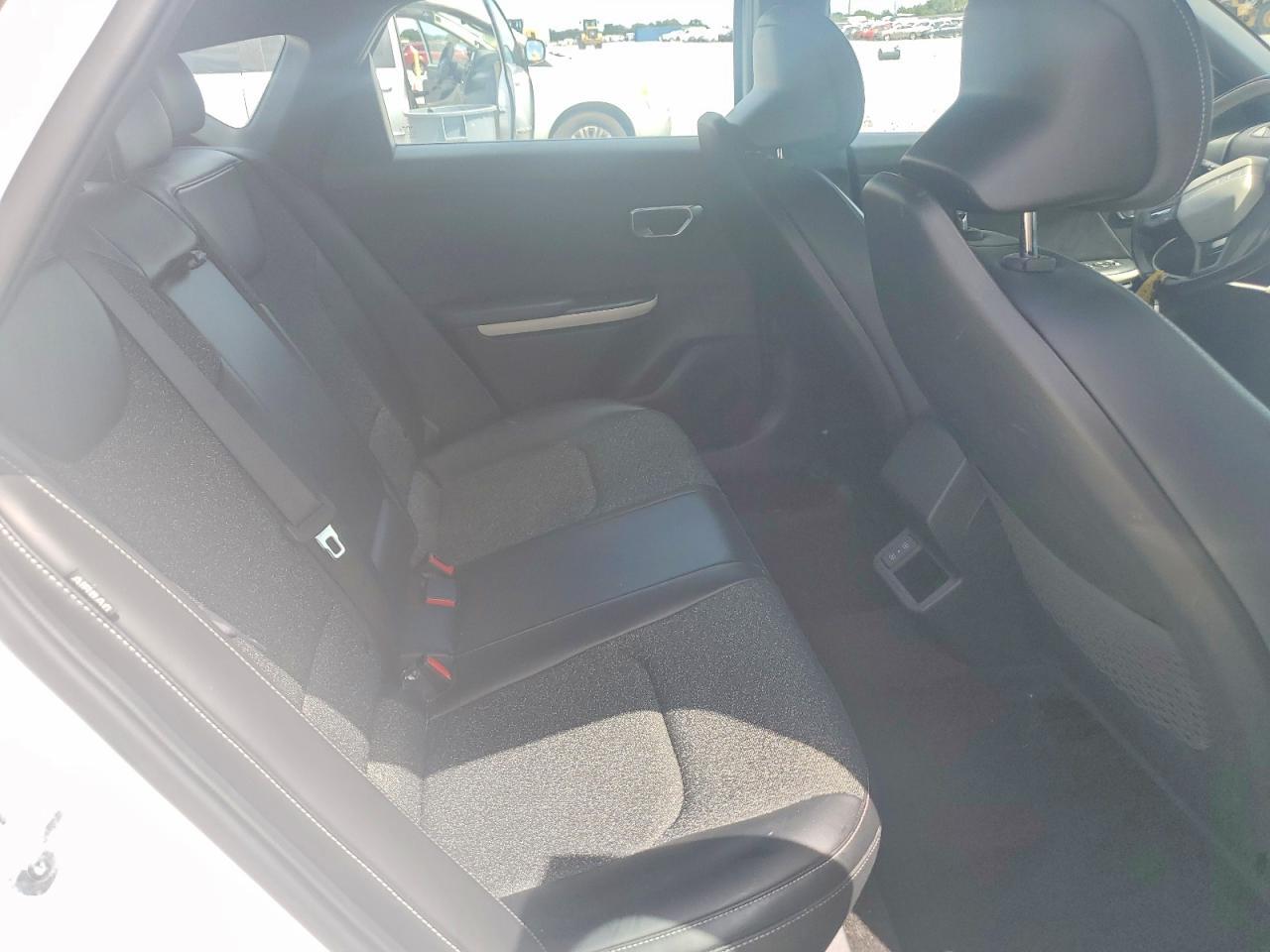 2025 KIA K4 GT LINE — Фото 10 из 12
