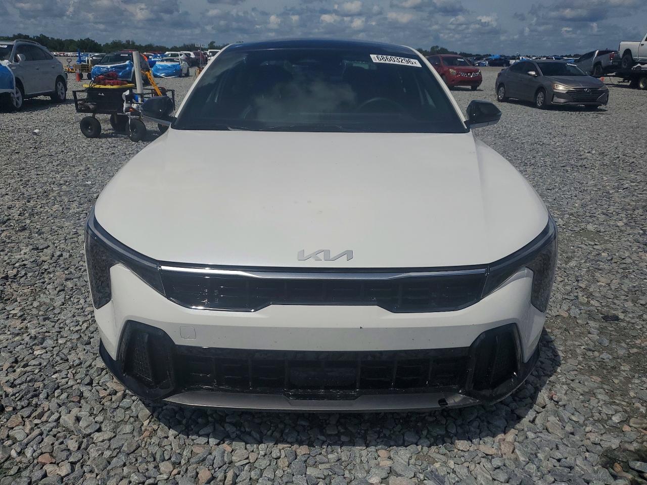 2025 KIA K4 GT LINE — Фото 5 из 12