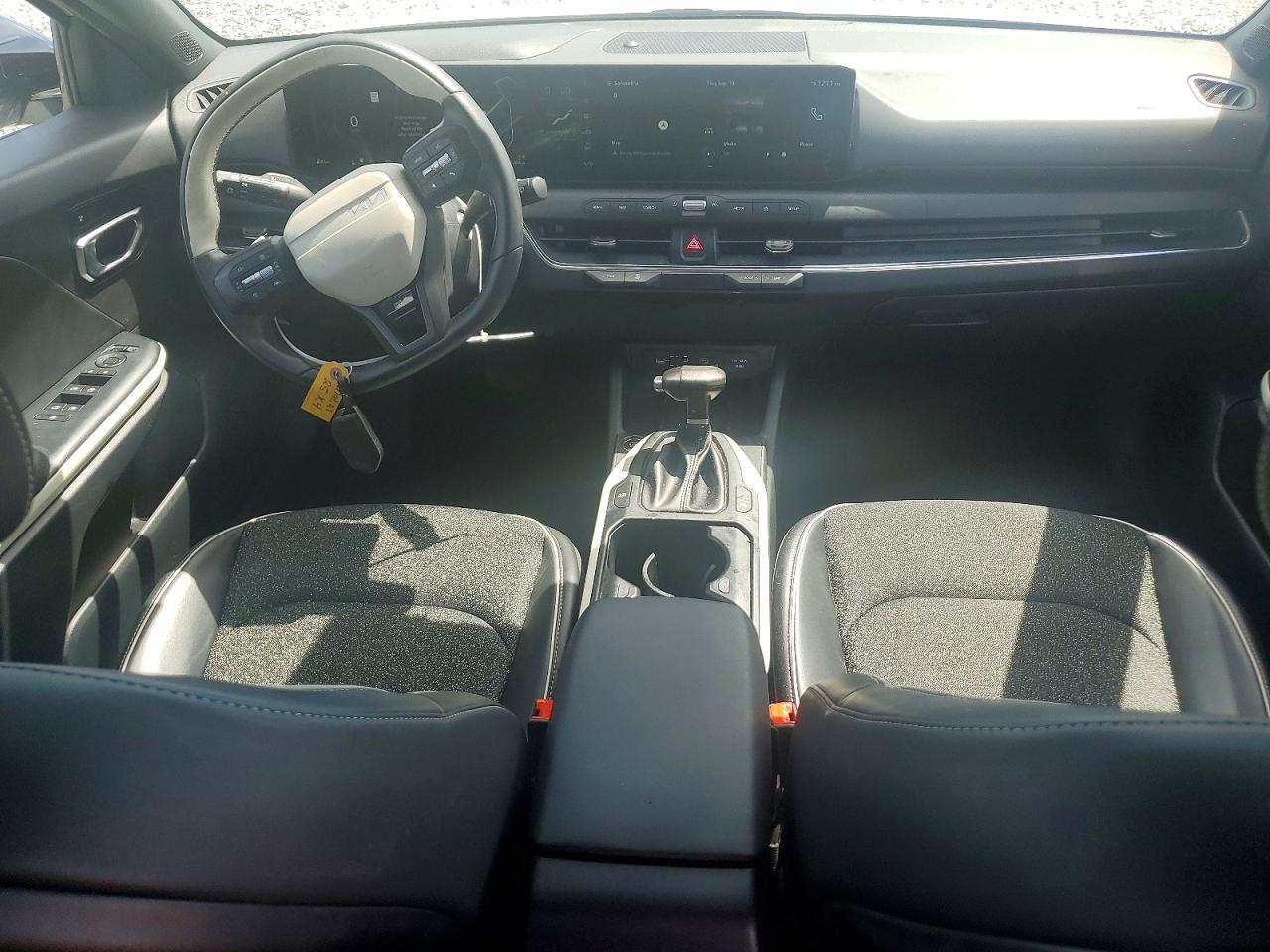 2025 KIA K4 GT LINE — Фото 8 из 12