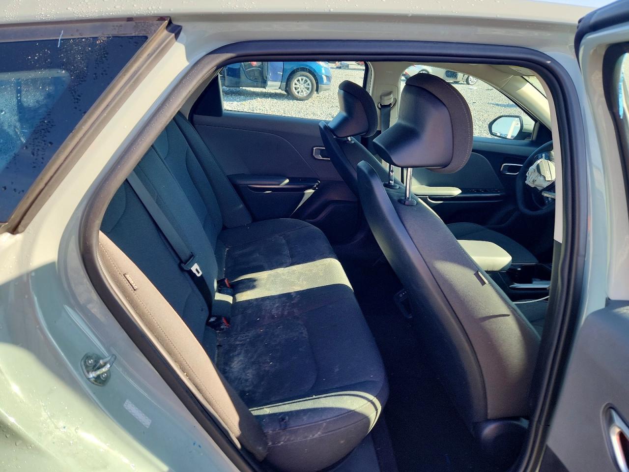 2025 KIA K4 LXS — Фото 10 из 12