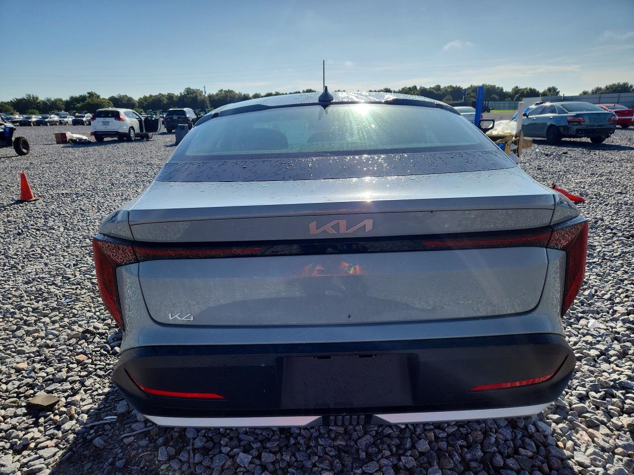2025 KIA K4 LXS — Фото 6 из 12
