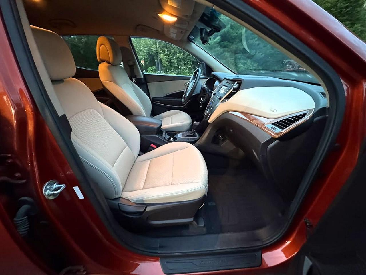 2016 HYUNDAI SANTA FE SPORT 2.4L — Фото 12 из 14