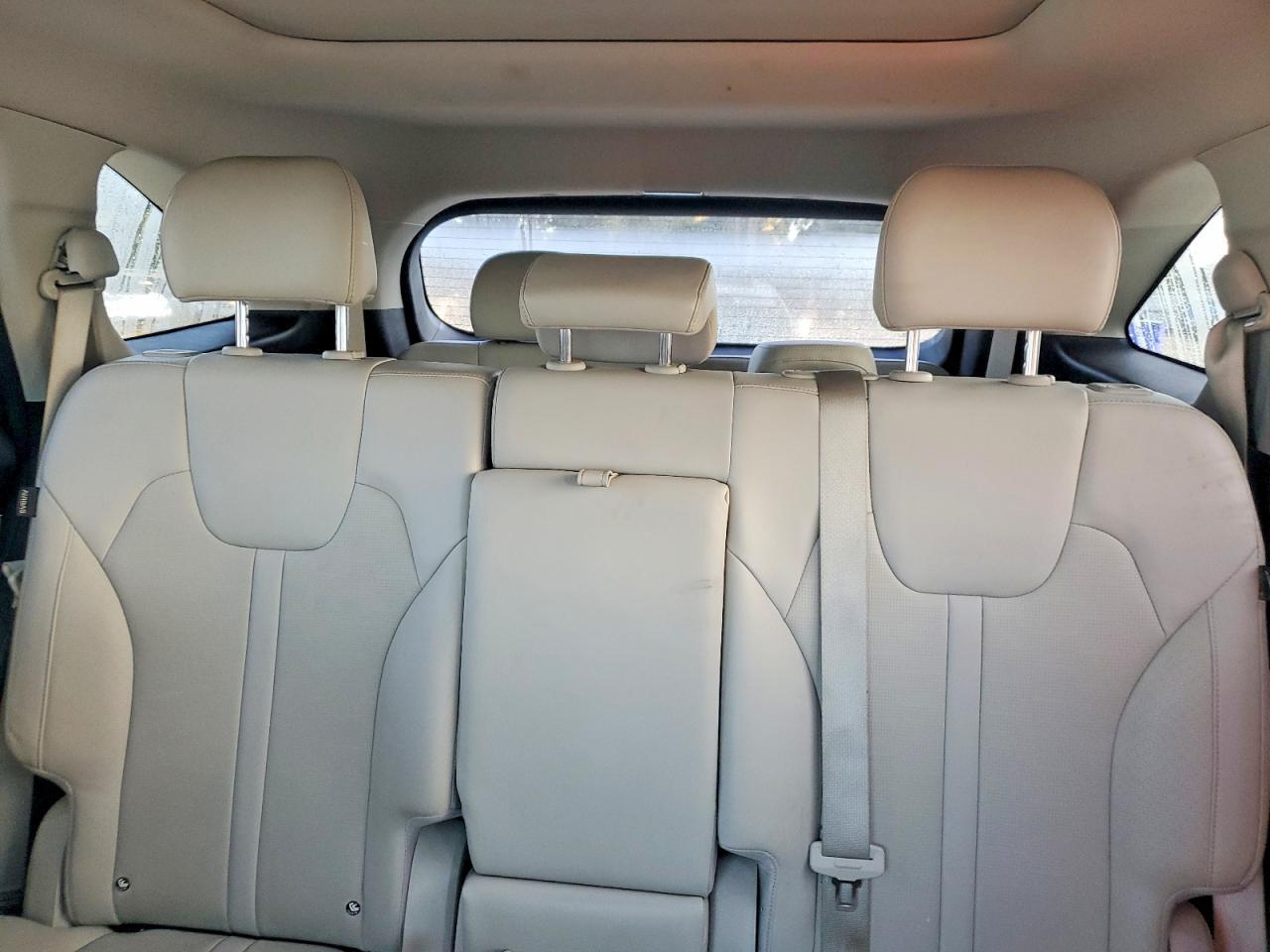 2025 KIA SORENTO S — Фото 10 из 14