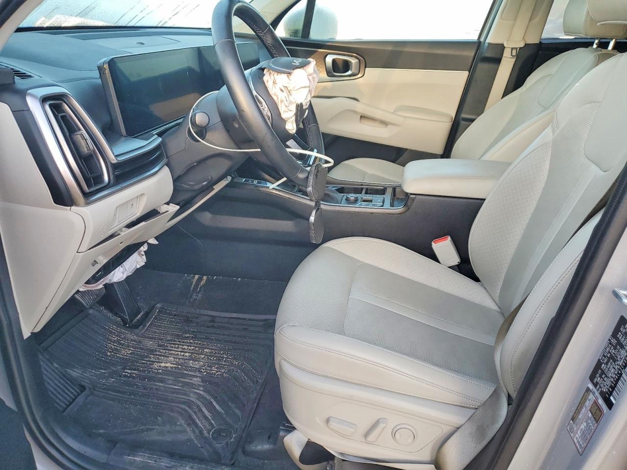 2025 KIA SORENTO S — Фото 7 из 14