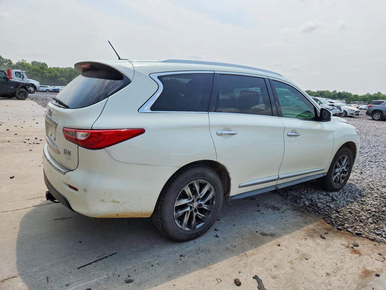 5N1AL0MM3DC307803 2013 INFINITI JX35 photo no. 3