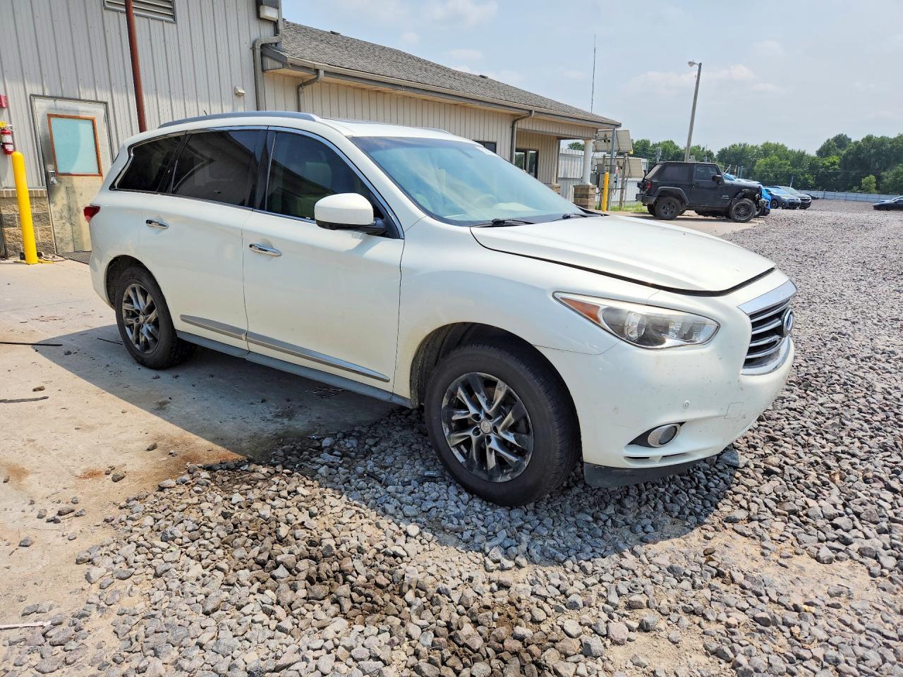 5N1AL0MM3DC307803 2013 INFINITI JX35 photo no. 4