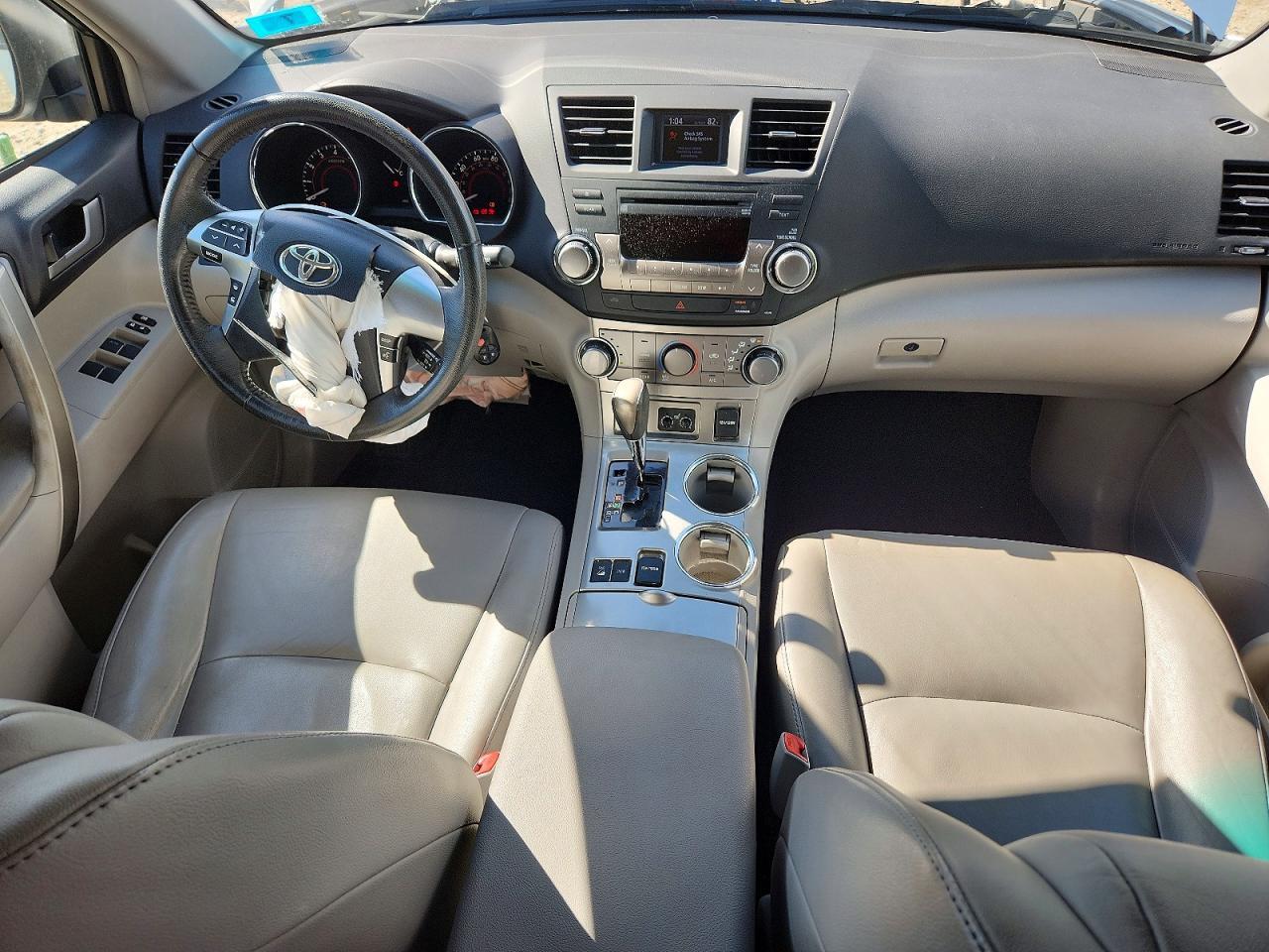 2012 TOYOTA HIGHLANDER SE — Фото 8 из 14