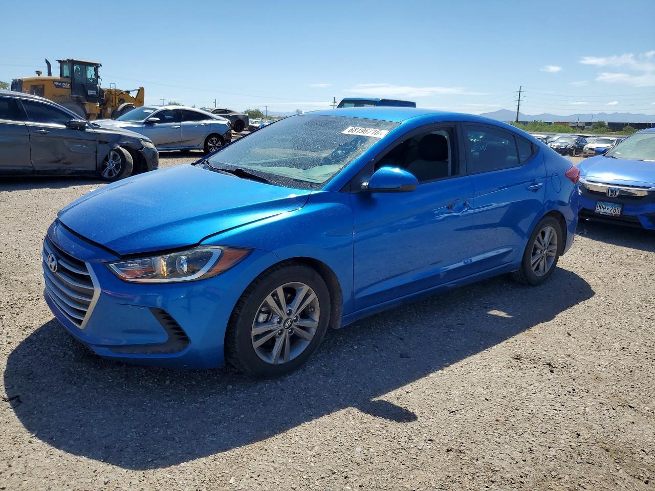 2017 HYUNDAI ELANTRA 5NPD84LF5HH134647