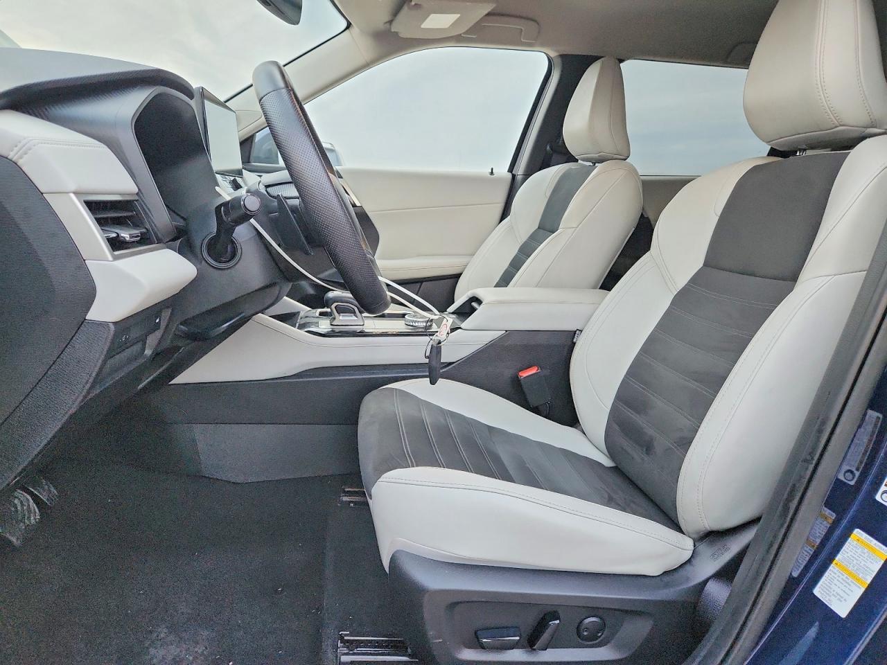 2025 MITSUBISHI OUTLANDER SE — Фото 7 из 13