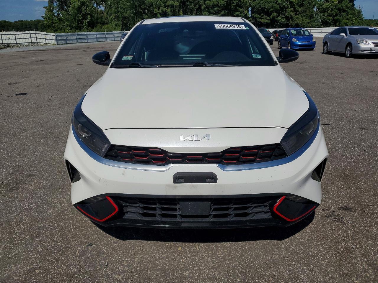 2023 KIA FORTE GT LINE — Фото 5 из 12