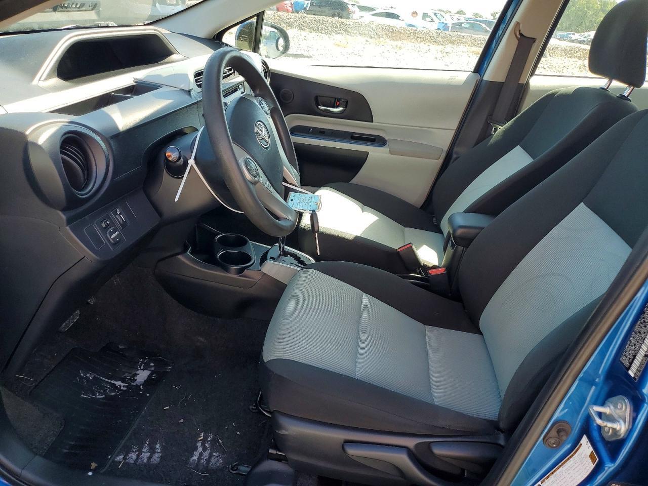 2012 TOYOTA PRIUS C TWO — Фото 7 из 12