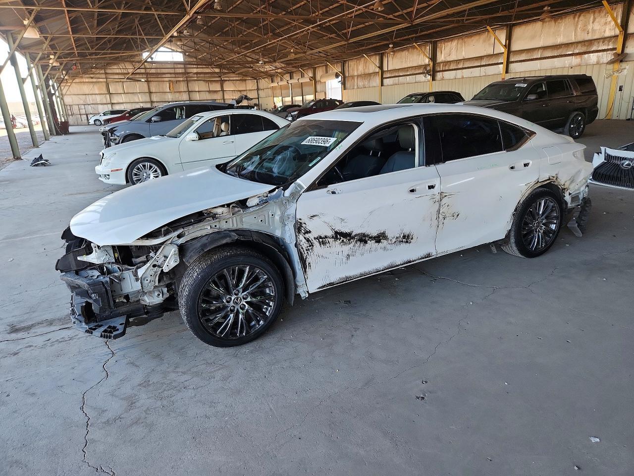 2020 LEXUS ES 58ADZ1B19LU062419