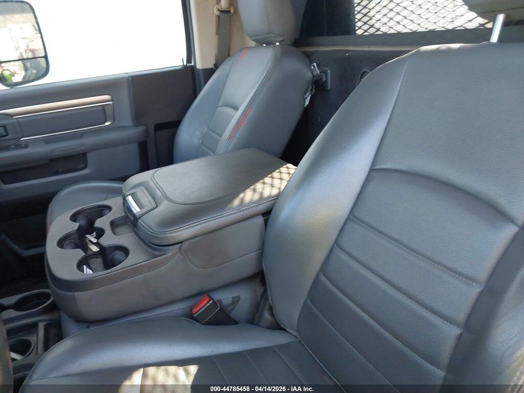 3C7WRTBJ2JG188687 2018 RAM 3500 photo no. 6