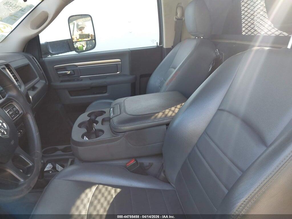 3C7WRTBJ2JG188687 2018 RAM 3500 photo no. 7