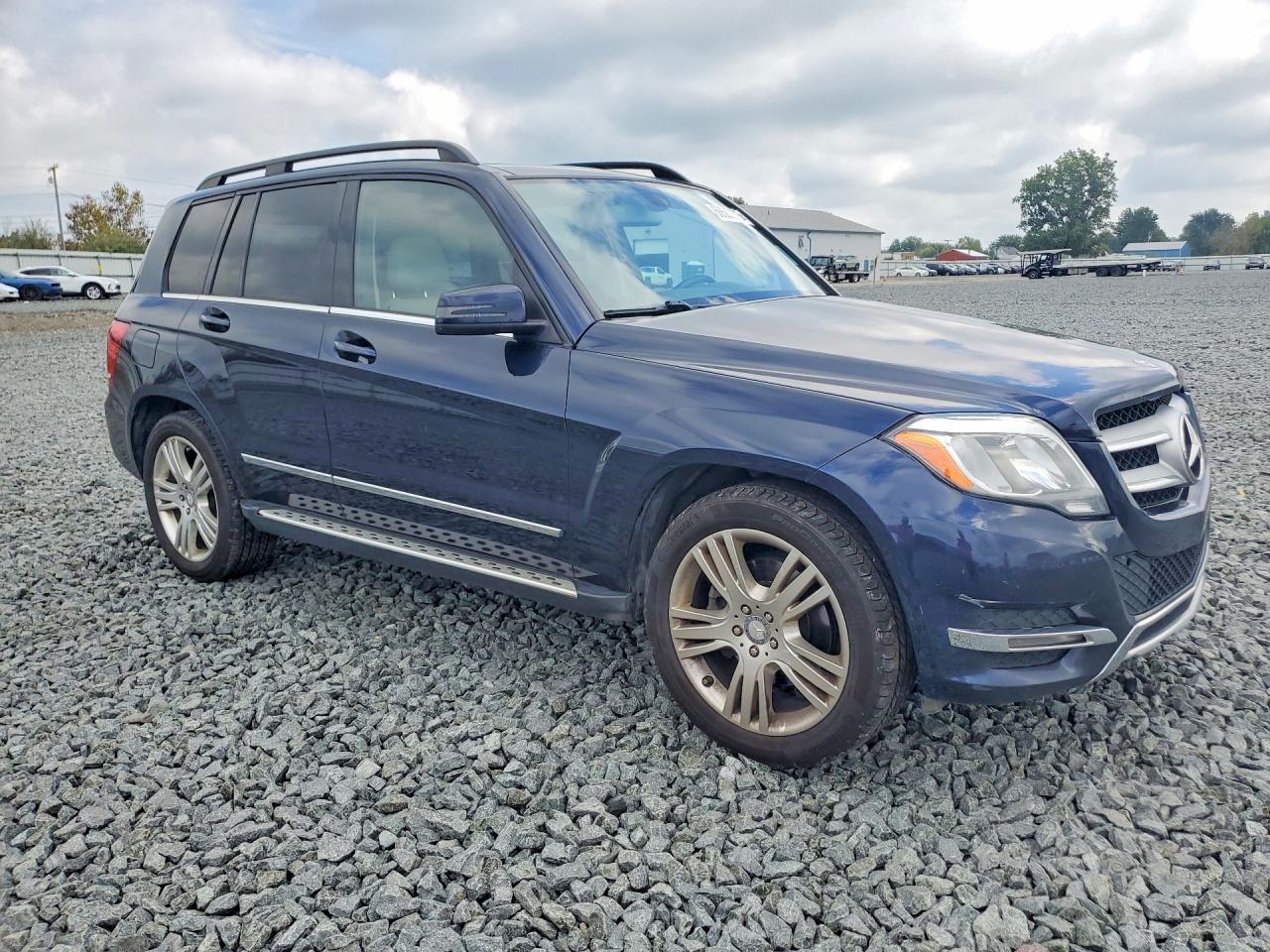 2015 MERCEDES-BENZ GLK 250 BLUETEC — Фото 4 из 13