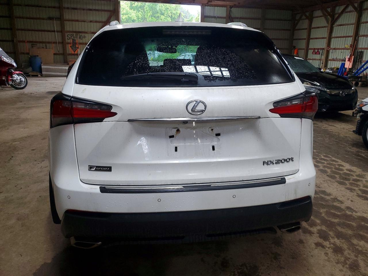 2017 LEXUS NX 200T BASE — Фото 6 из 12