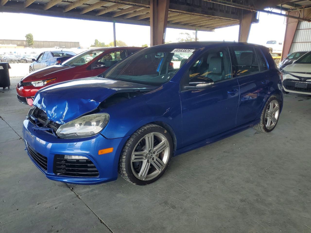 2013 VOLKSWAGEN GOLF R