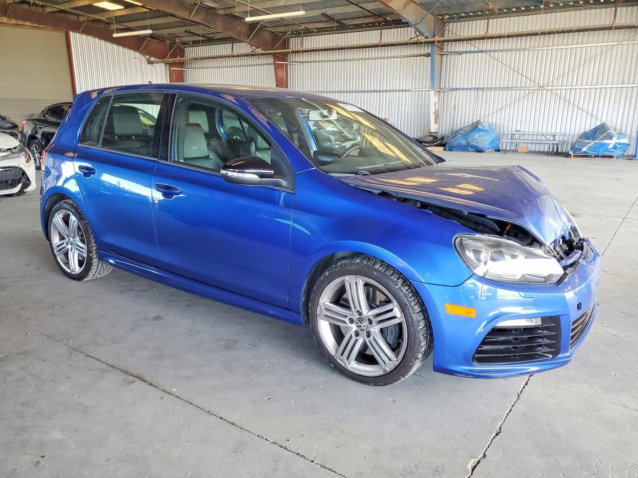 2013 VOLKSWAGEN GOLF R — Фото 4 из 12