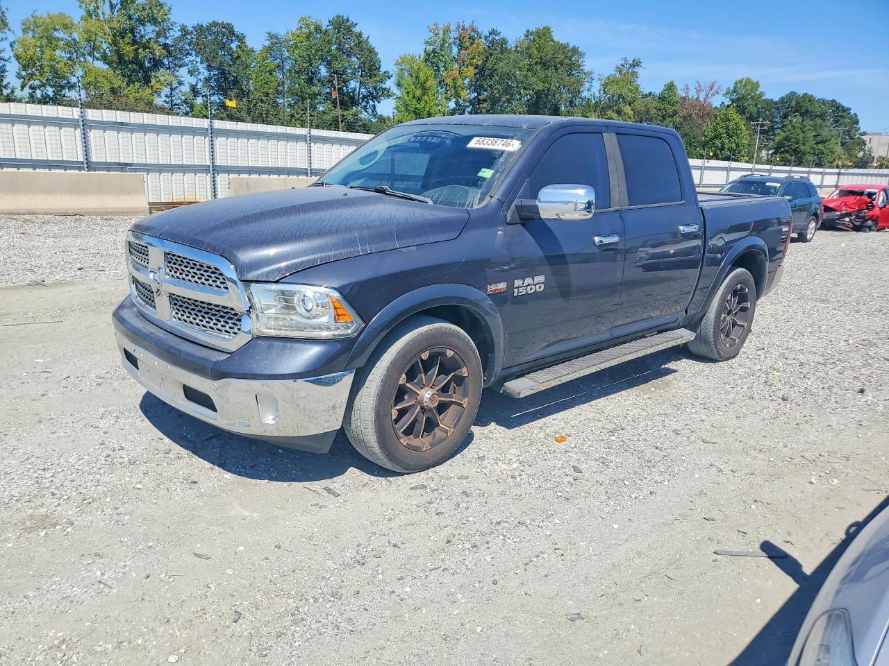 2015 RAM 1500 1C6RR6NT2FS729608