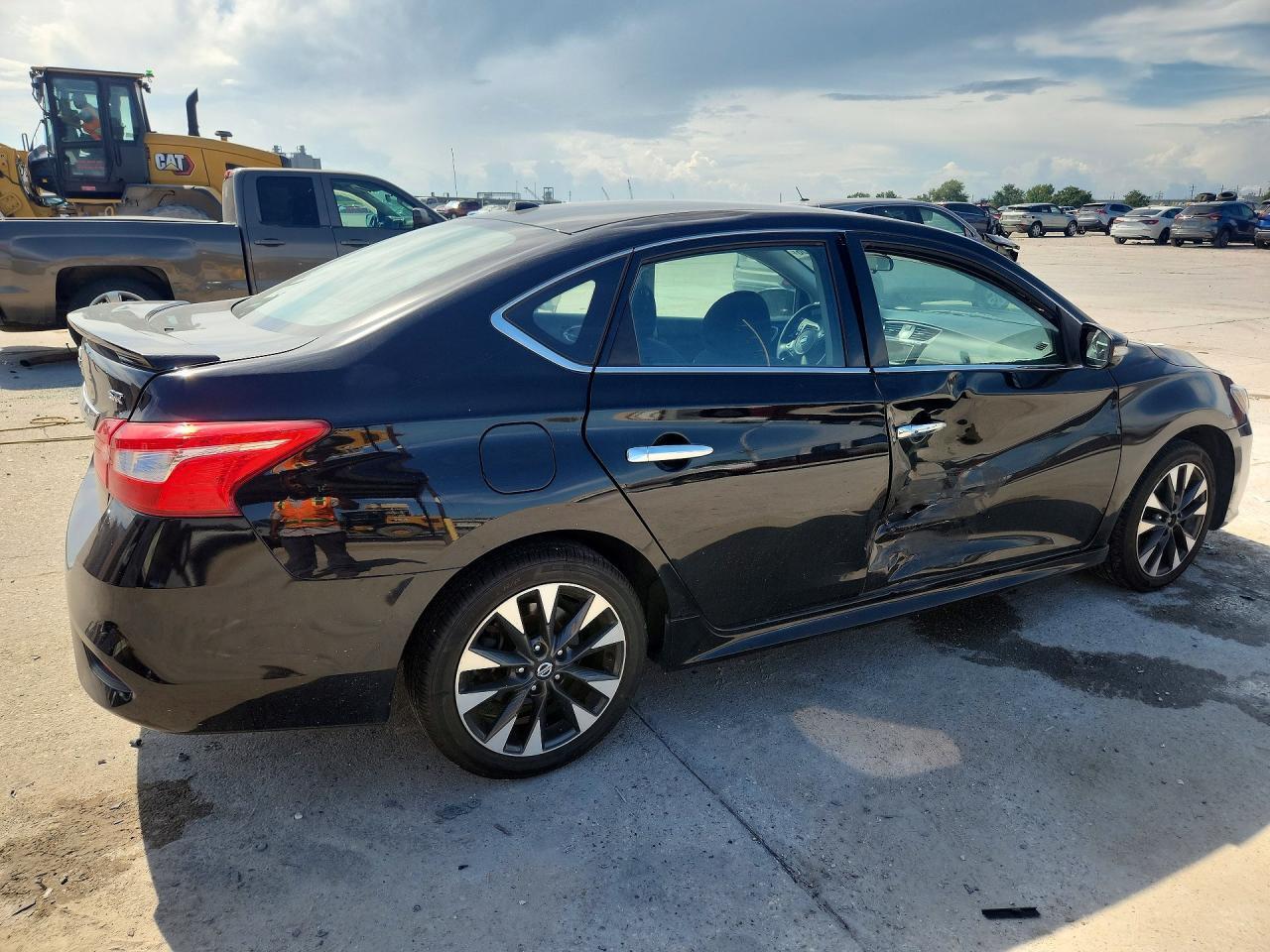2019 NISSAN SENTRA SR — Фото 3 из 12