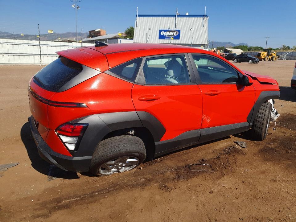2024 HYUNDAI KONA SE — Фото 3 из 12