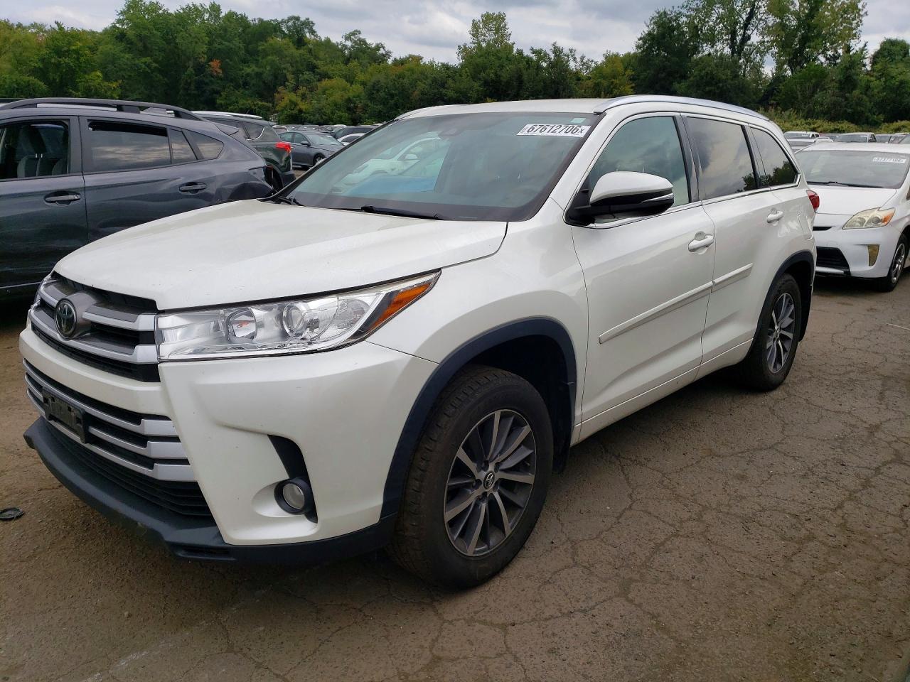2017 TOYOTA HIGHLANDER 5TDJZRFHXHS452588