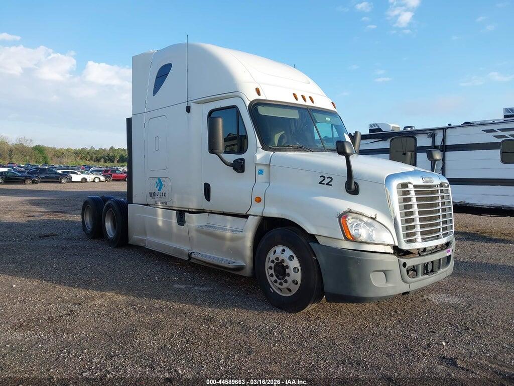 3AKJGLDR3DSBV3700 2013 FREIGHTLINER CASCADIA 125 photo no. 1
