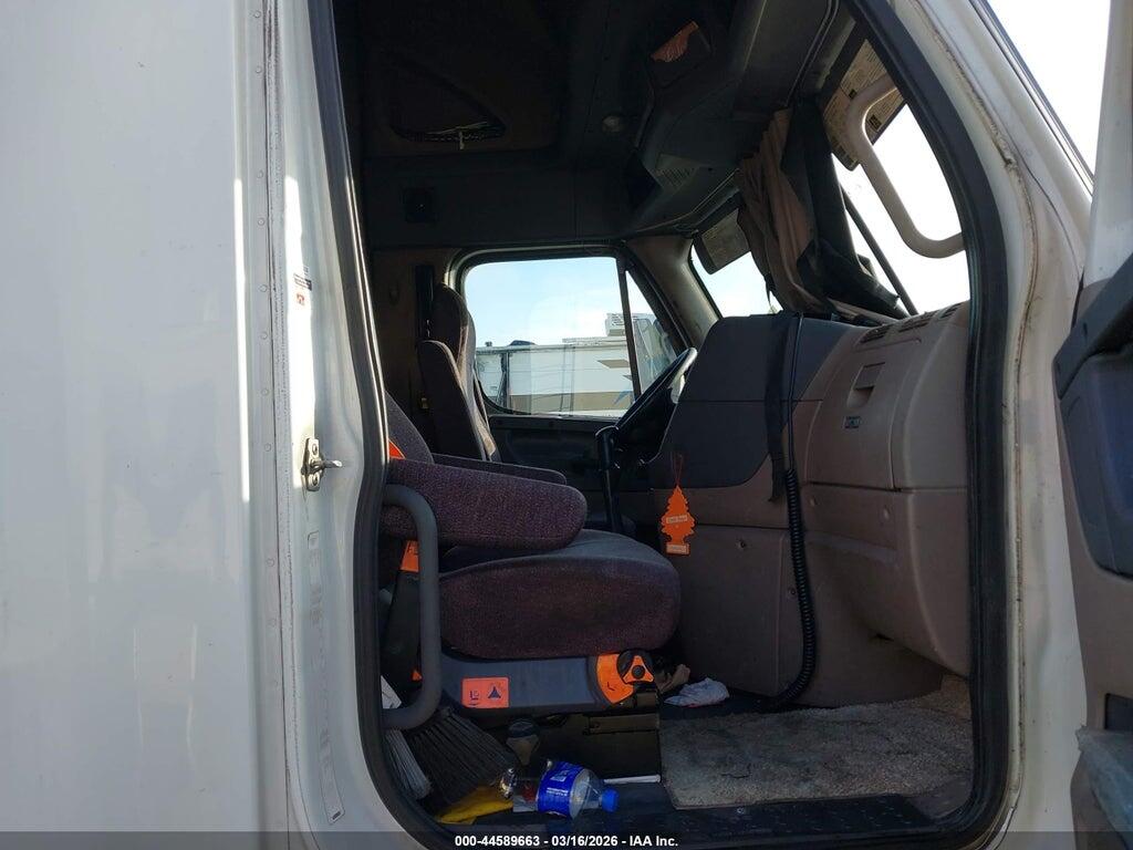 3AKJGLDR3DSBV3700 2013 FREIGHTLINER CASCADIA 125 photo no. 7