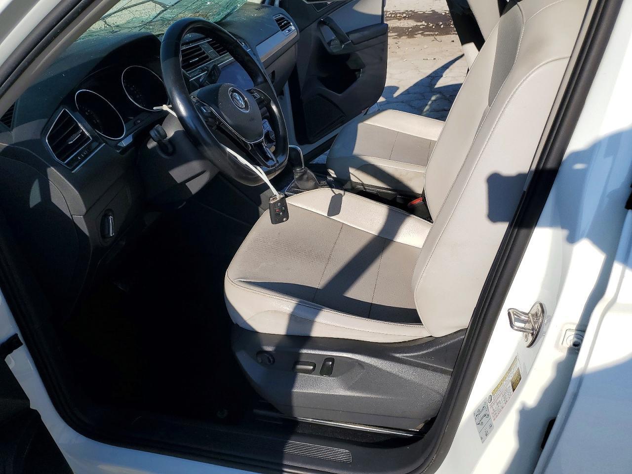 3VV3B7AX9JM140804 2018 VOLKSWAGEN TIGUAN photo no. 7