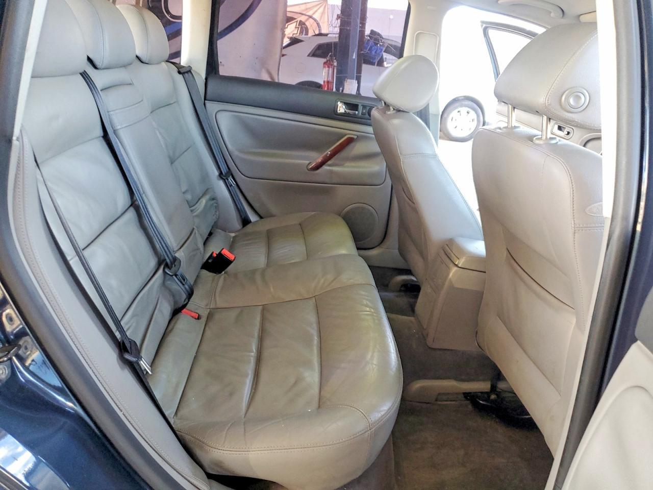 WVWWU63B05E129879 2005 VOLKSWAGEN PASSAT photo no. 10