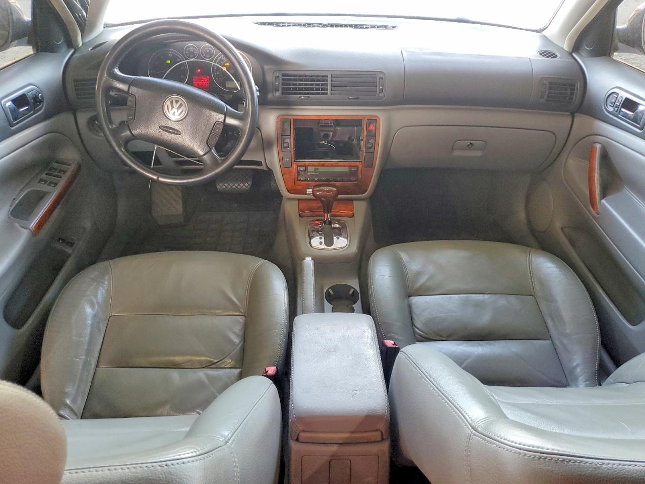 WVWWU63B05E129879 2005 VOLKSWAGEN PASSAT photo no. 8