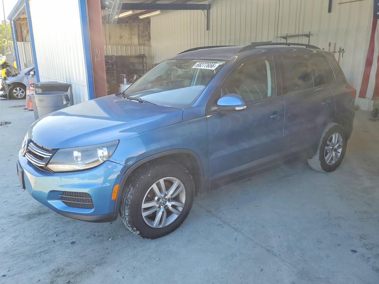 2017 VOLKSWAGEN TIGUAN WVGBV7AX2HK007932