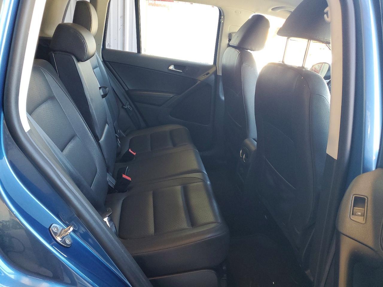 WVGBV7AX2HK007932 2017 VOLKSWAGEN TIGUAN photo no. 11