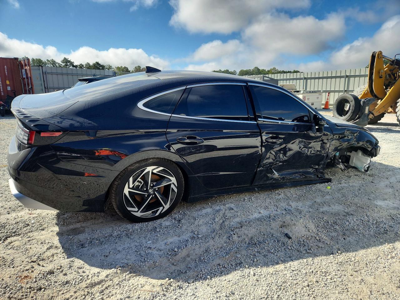 2026 HYUNDAI SONATA SEL SPORT — Фото 3 из 12