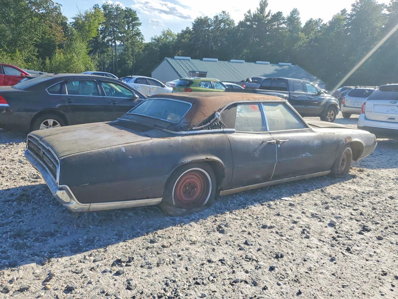 1967 FORD THUNDERBIRD — Фото 3 из 12