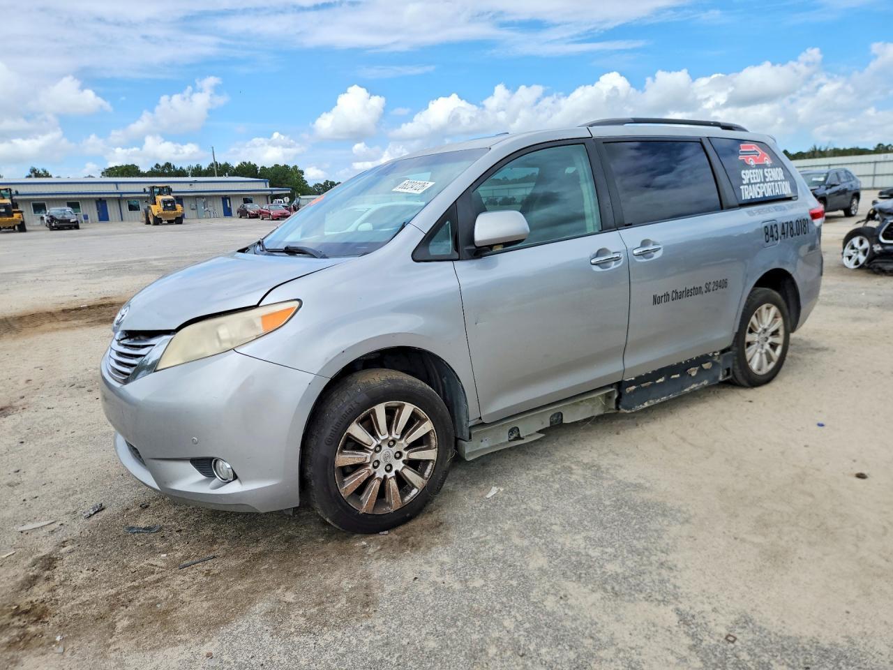 2011 TOYOTA SIENNA 5TDYK3DC0BS111053