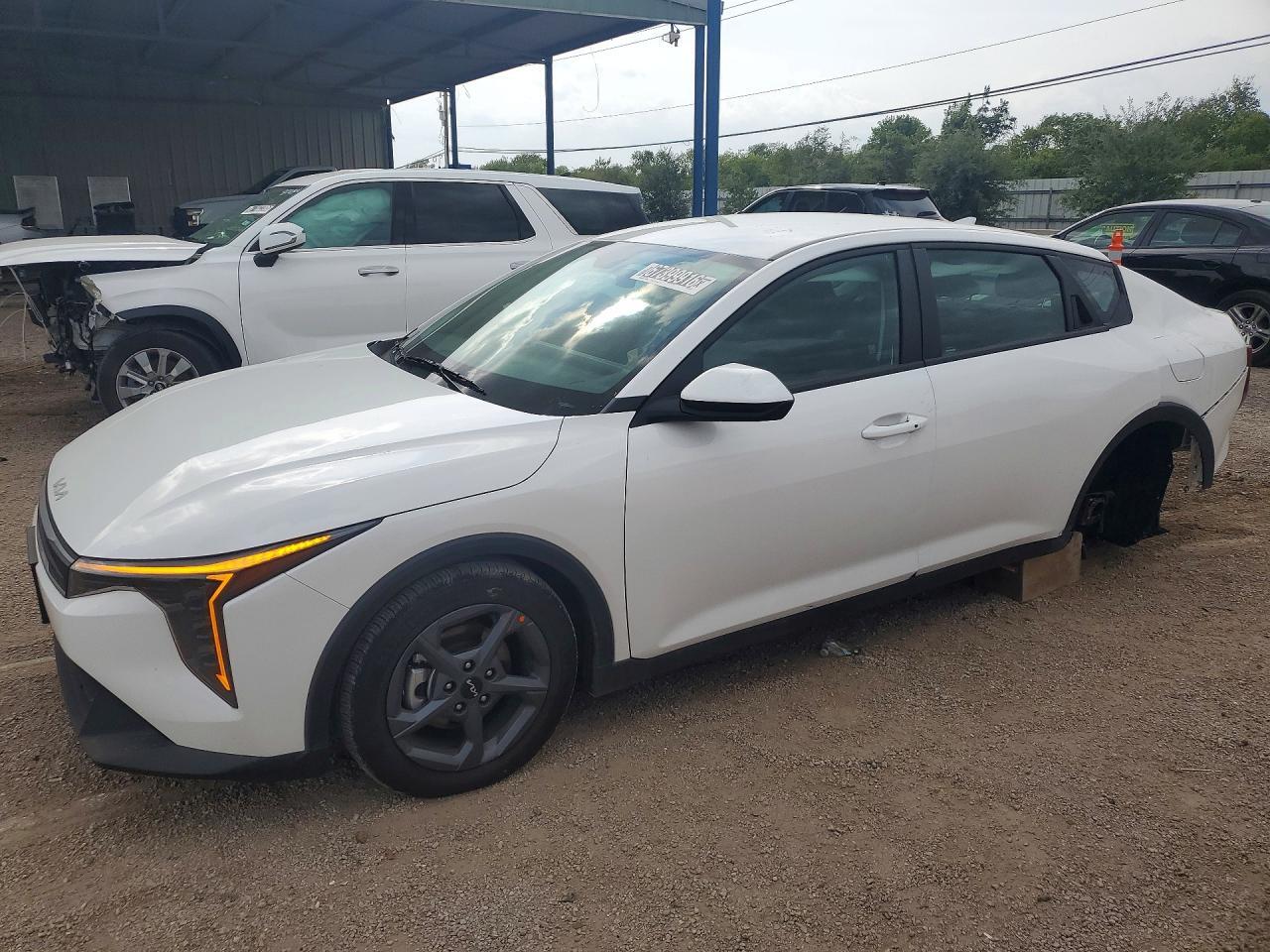 2026 KIA K4 3KPFT4DE4TE257320