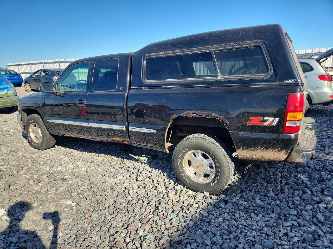 2GTEK19T7Y1245834 2000 GMC NEW SIERRA photo no. 2