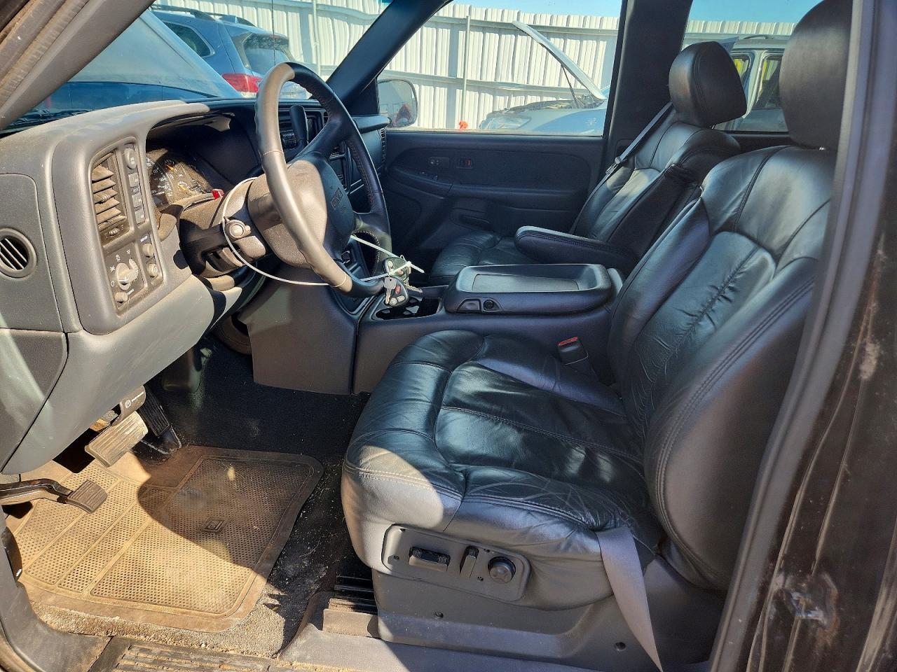 2GTEK19T7Y1245834 2000 GMC NEW SIERRA photo no. 7