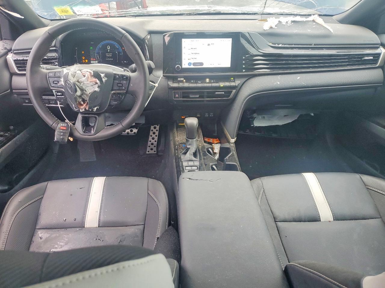 2026 TOYOTA CAMRY SE — Фото 8 из 12