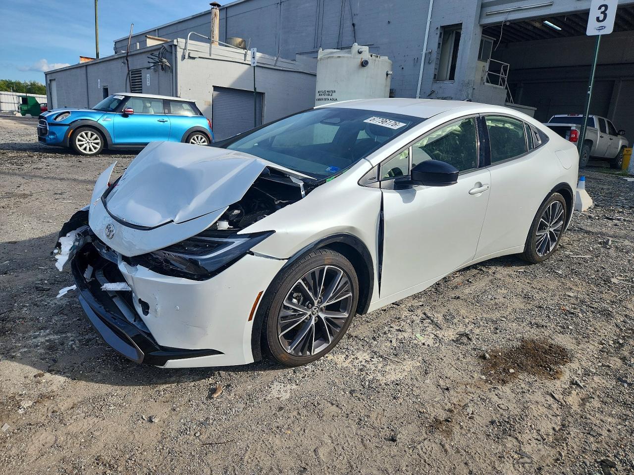 2026 TOYOTA PRIUS XLE