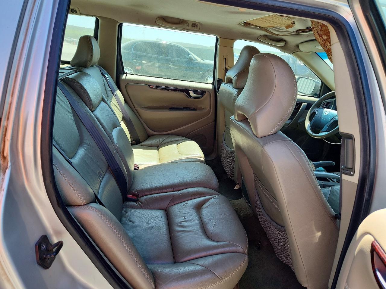 2003 VOLVO XC70 — Фото 10 из 12
