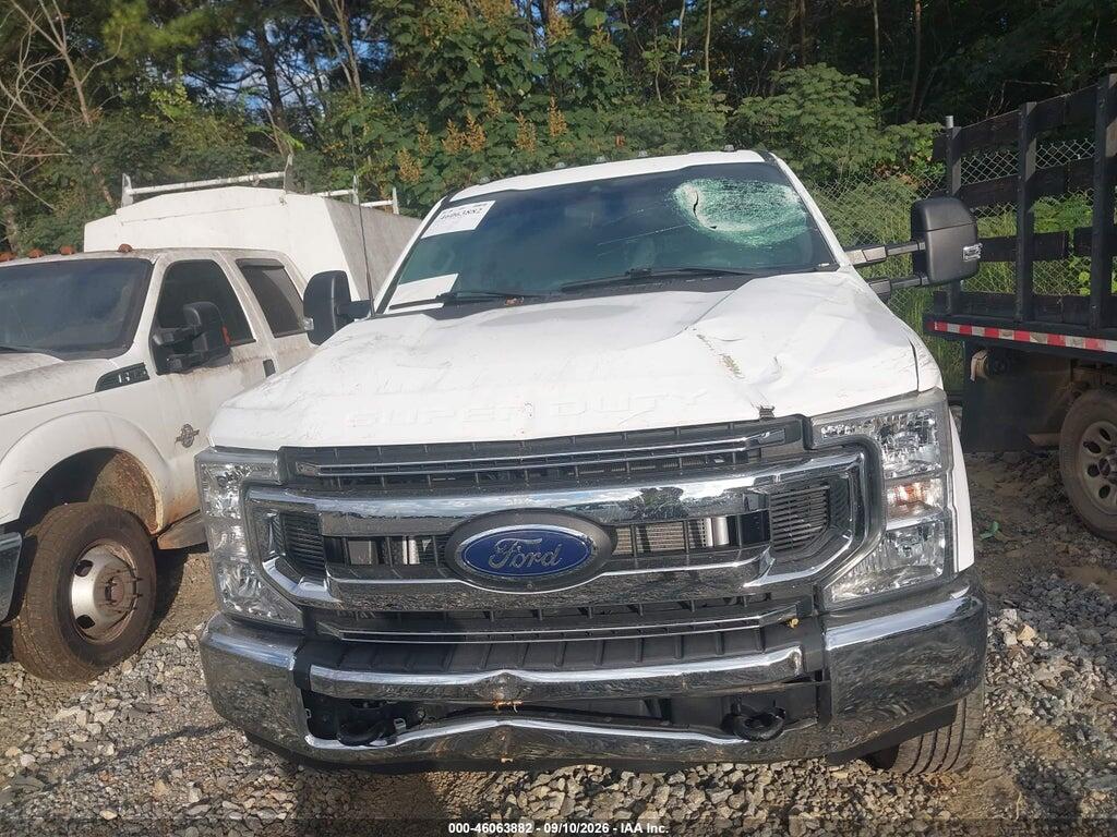 1FTRF3D68NEG10471 2022 FORD F-350 photo no. 12