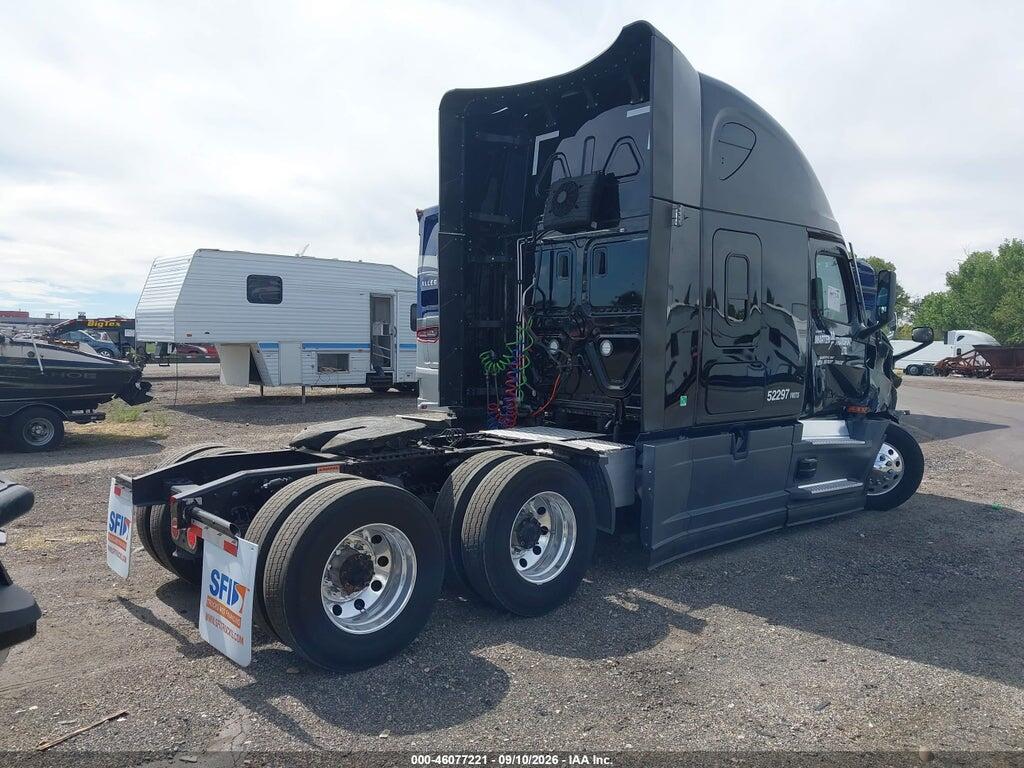 3AKJHHDR2SSVW0735 2025 FREIGHTLINER NEW CASCADIA 126 photo no. 4