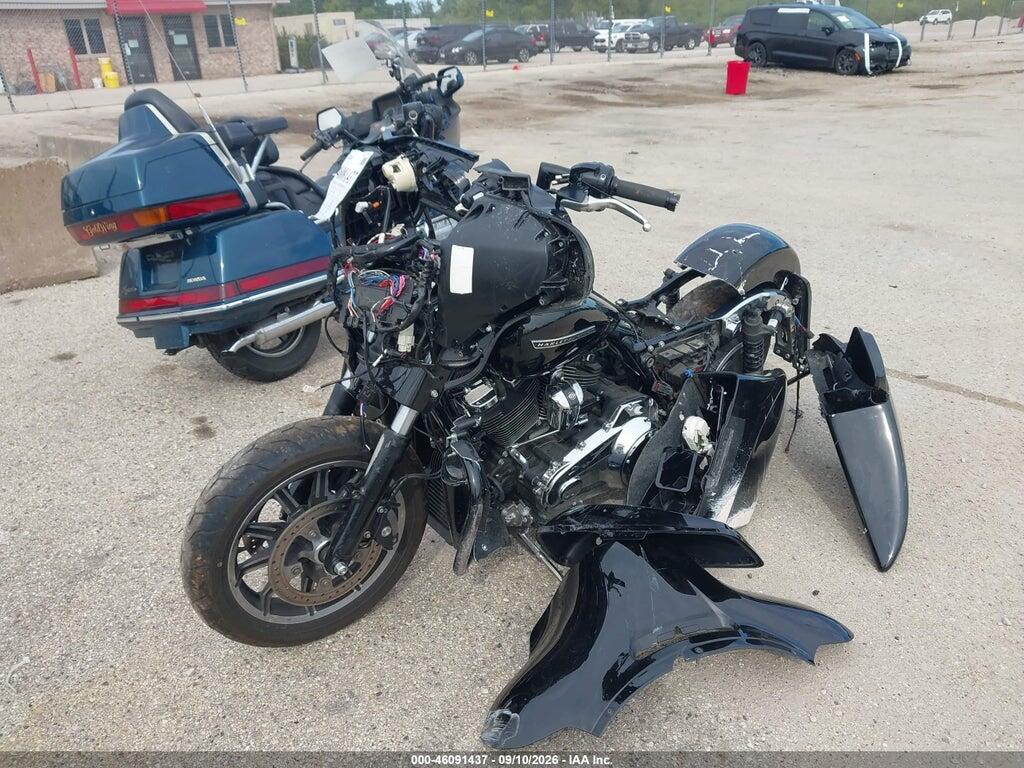 1HD1KBC18PB637049 2023 HARLEY-DAVIDSON FLHX photo no. 2