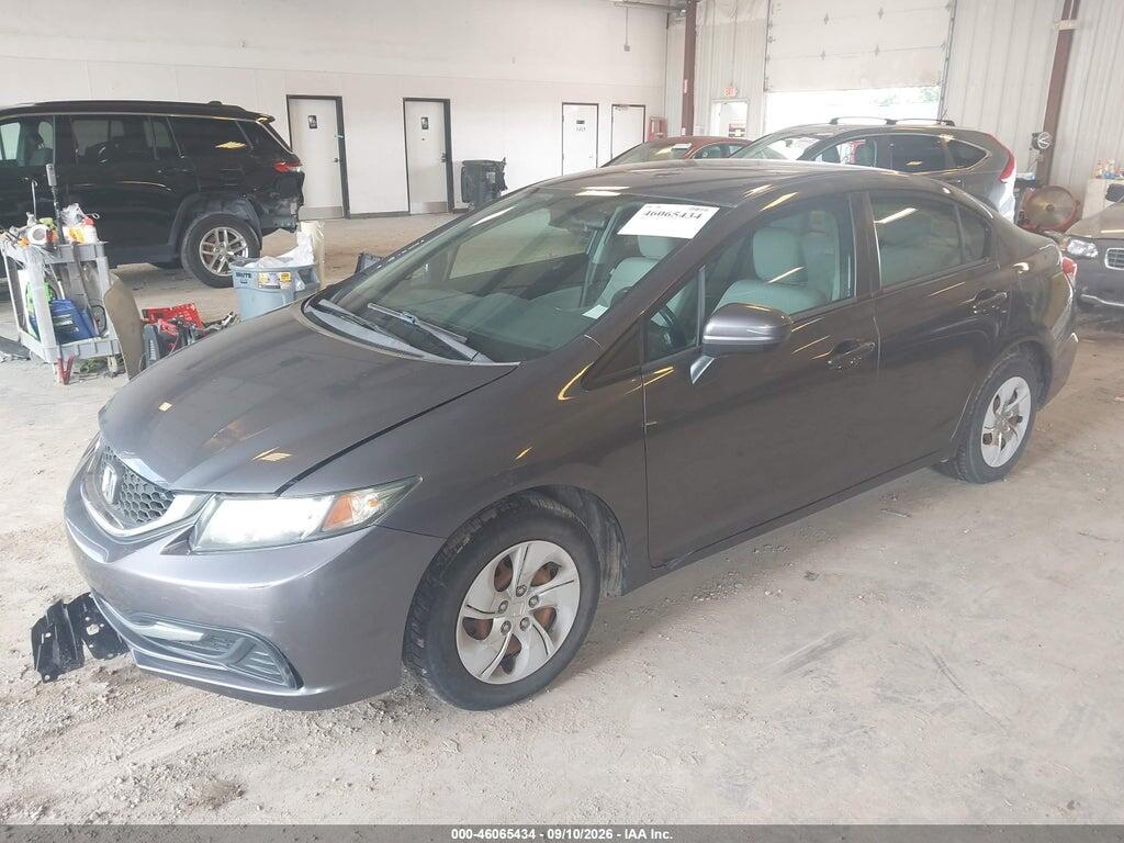 19XFB2F57FE057217 2015 HONDA CIVIC photo no. 2