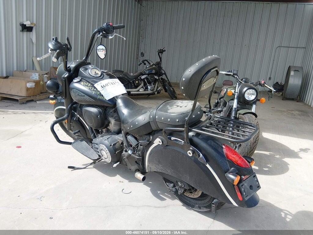 56KCCDAA7H3343301 2017 INDIAN MOTORCYCLE CO. CHIEF photo no. 3